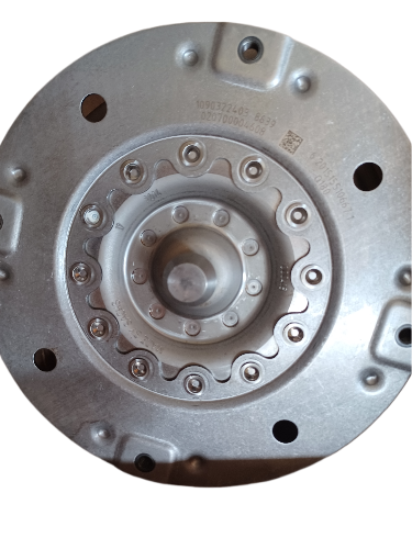 8hp45 Q180.-fotor-bg-remover-2024101614280